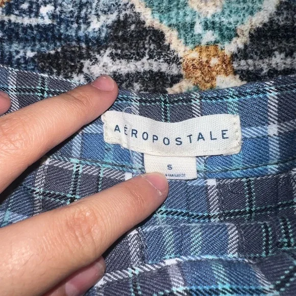 Aeropostale Navy/Blue Pleated Skirt - Picture 3 of 4